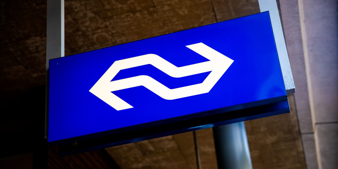 Alleen winkels op begane grond en eerste etage V&D pand