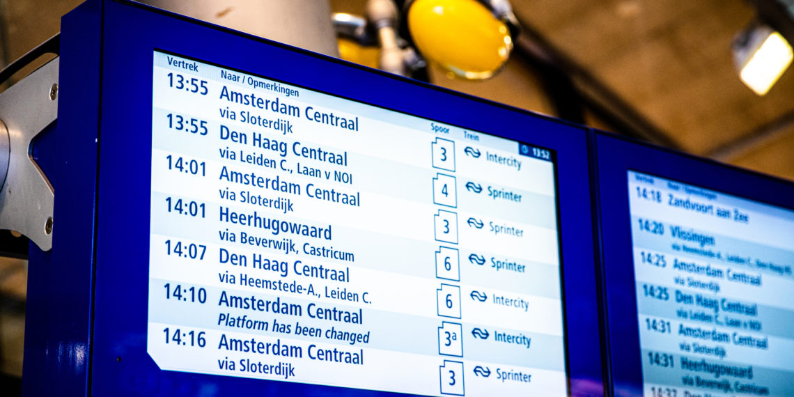 Alleen winkels op begane grond en eerste etage V&D pand