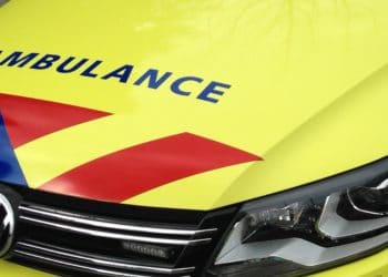 Auto slaat over de kop bij ongeluk op de Randweg