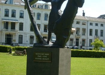 Volg de herdenking op de Dreef hier live