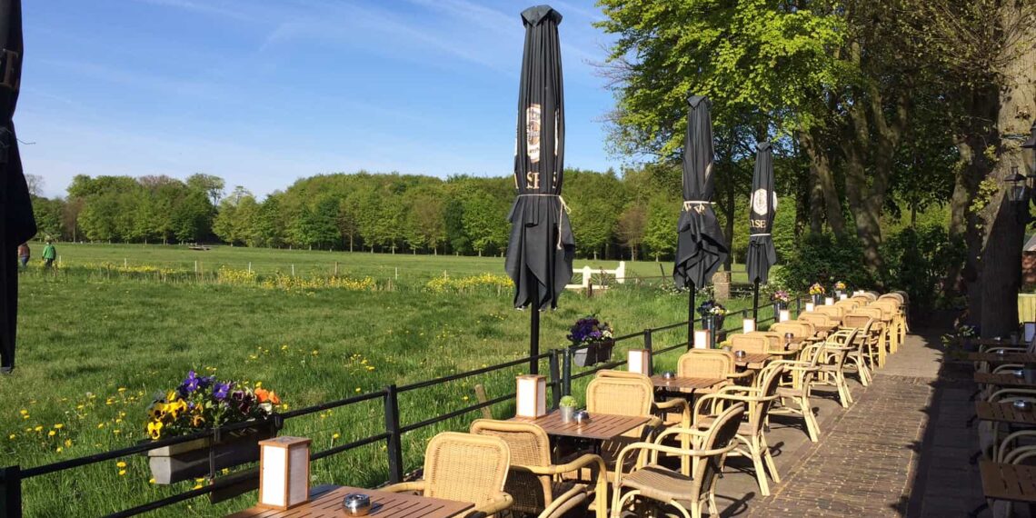 Restaurant ’t Wapen van Kennemerland mag terras laten staan