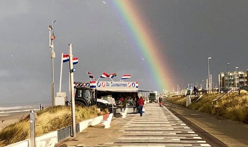 Viskraam Zandvoort twee weken dicht vanwege coronabesmetting