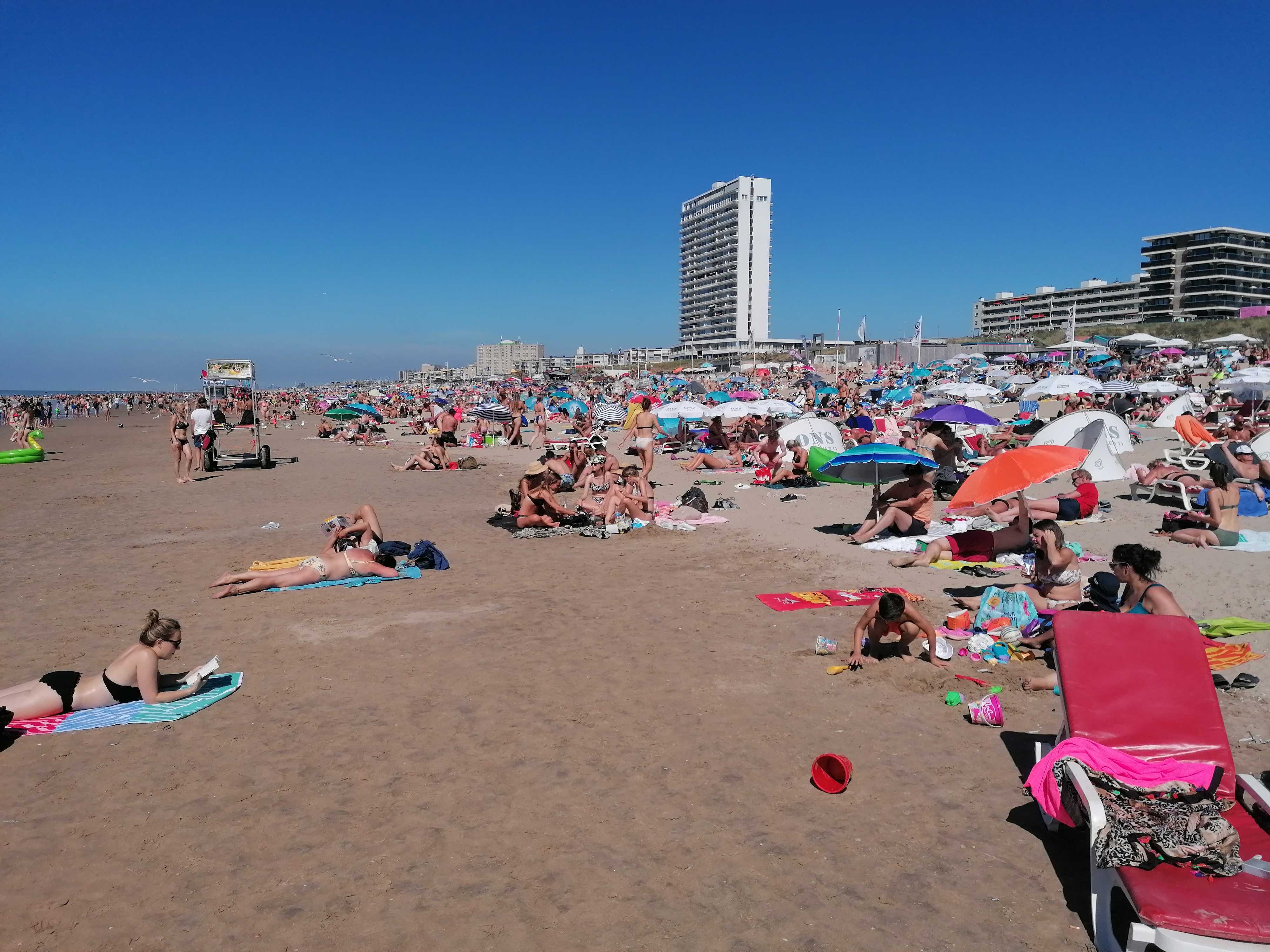 Gratis pendelbus naar strand Bloemendaal en Zandvoort komende zomer
