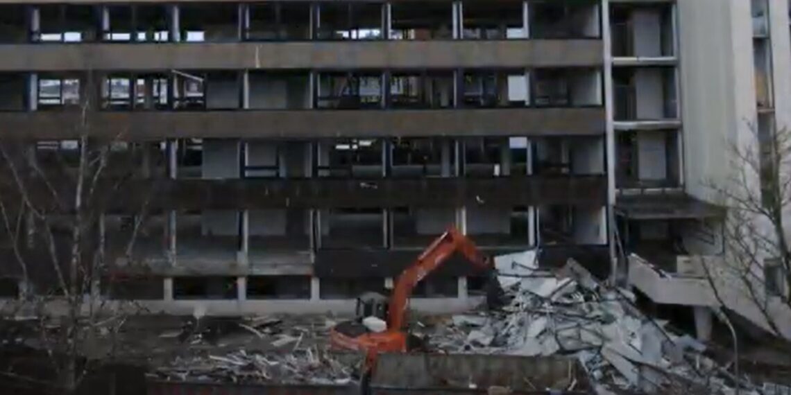 Hebben; boekje over de geschiedenis van gebouw Koningstein