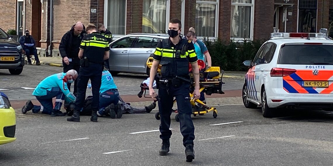 Scooterrijder aangereden op de Zijlweg