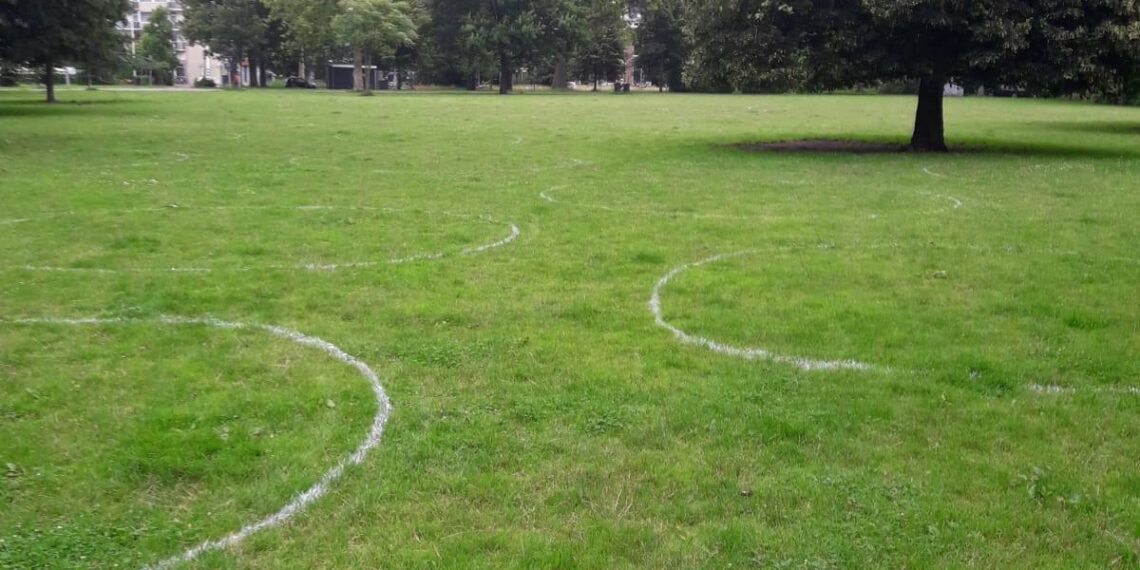 Corona-cirkels weer terug in Haarlemse parken