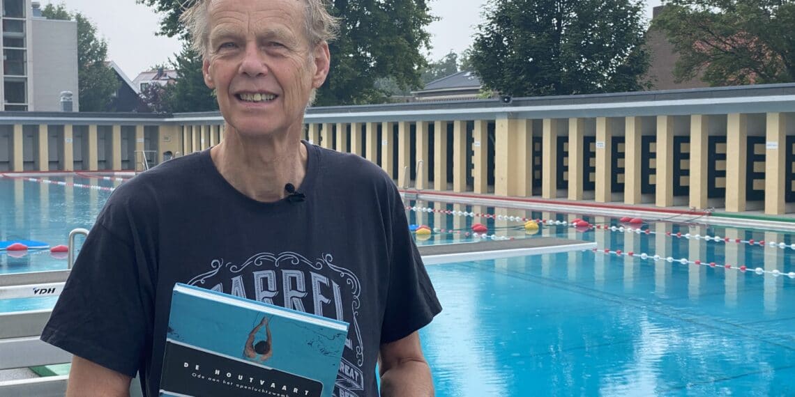 Vrijwilligers geëerd voor inzet monumentaal zwembad: “Een uniek bezit van Haarlem”