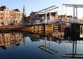 Overlast door groot onderhoud aan bruggen in binnenstad van Haarlem