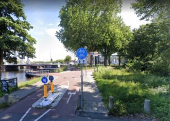 Politie zoekt voorbijganger die zorgde dat man (20) kon ontsnappen tijdens mishandeling