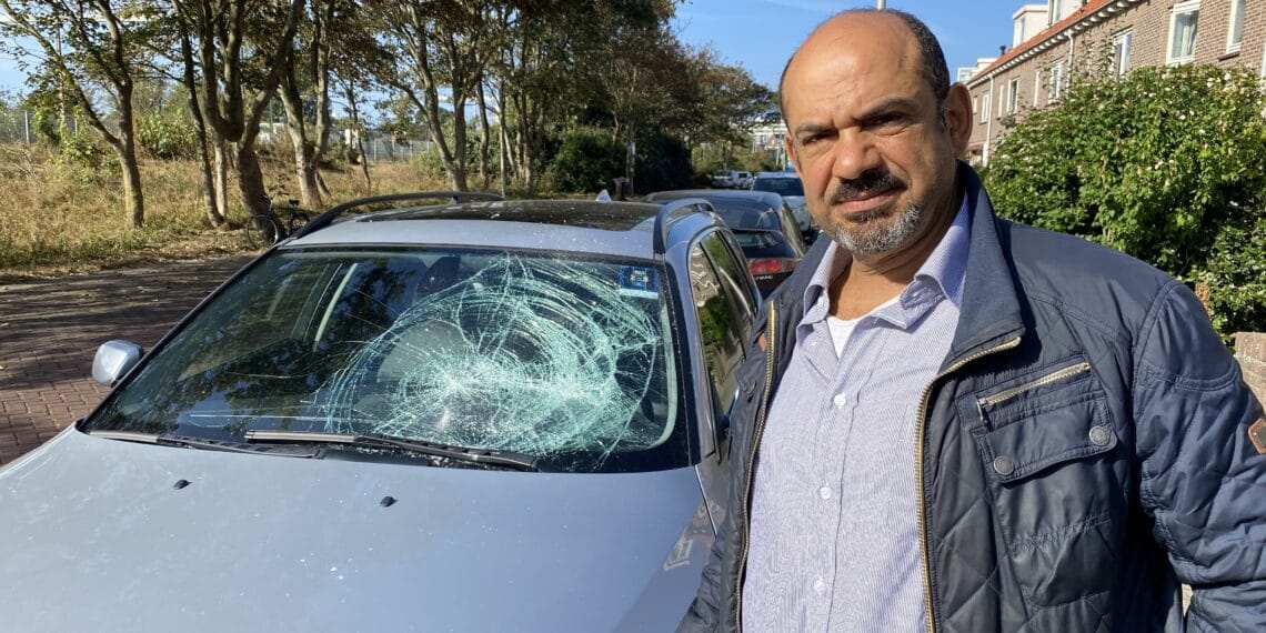 Auto’s vernield met stoeptegels: “Het leek wel een oorlogsgebied met al dat glas”
