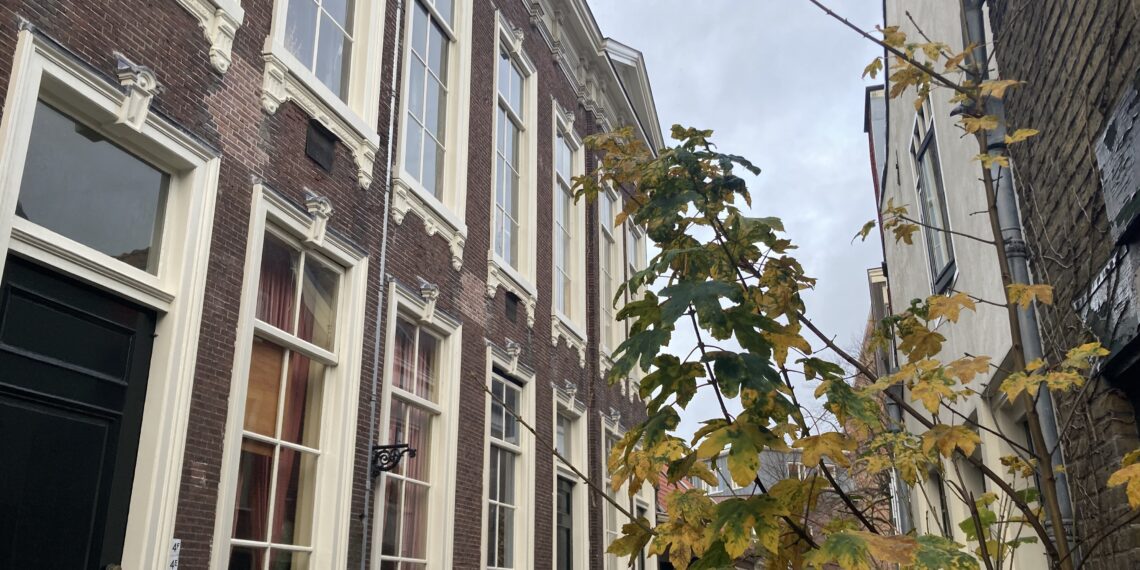 Joodse gemeenschap neemt voormalig Gemeentegebouw weer in gebruik: “Ereschuld ingelost”