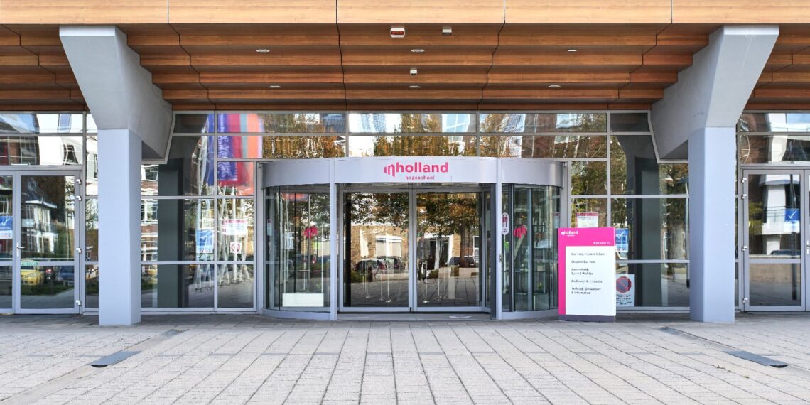 Hogeschool Inholland wil open: “Psychische klachten en leerachterstand alarmerend”