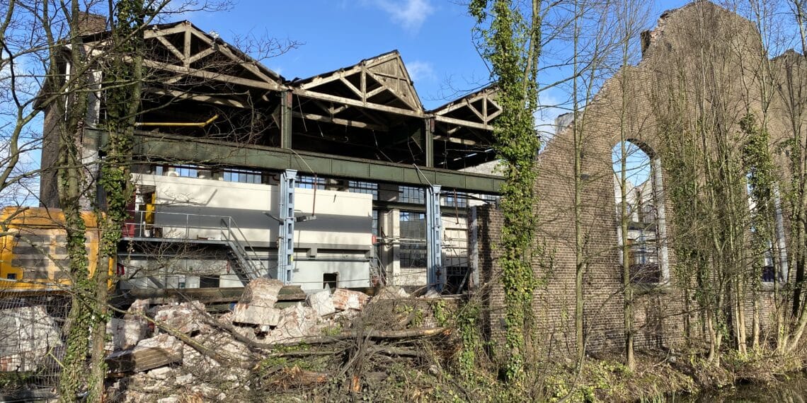 Verbazing om sloop historisch pand op werkplaats NS: “Beeldbepalend voor Haarlem”