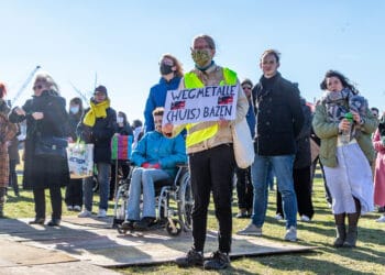 Woonprotest Reinaldapark verloopt rustig: “Dit is het begin van vele acties”