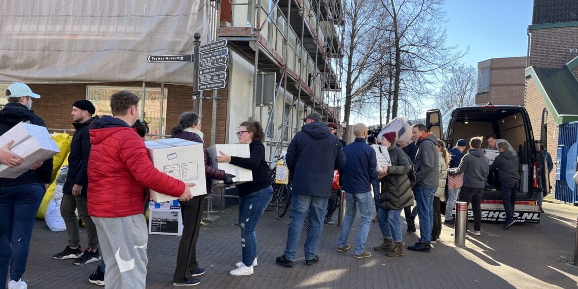 Haarlemse inzamelingsactie voor Oekraïne kan grote hoeveelheid spullen tijdelijk niet aan