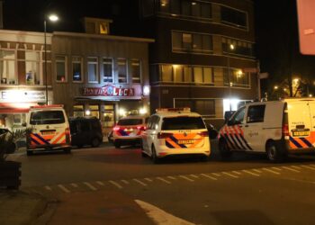 Zwaargewonde bij steekpartij in Haarlems restaurant, een persoon aangehouden