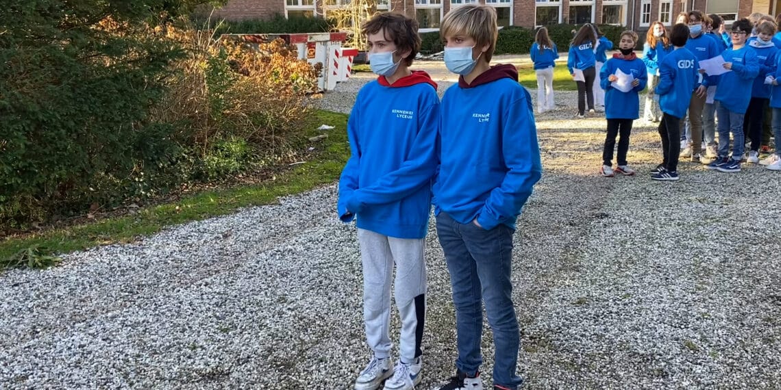 Behoefte aan fysieke rondleidingen middelbare scholen enorm: “Het zat zo vol”
