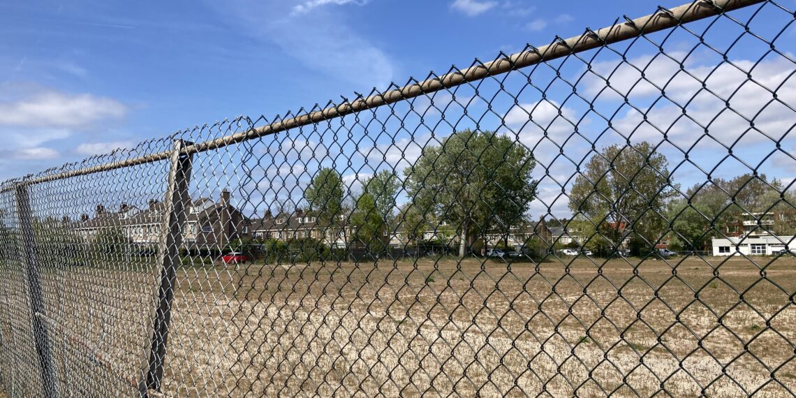 60 containerwoningen voor vluchtelingen in Zandvoort Nieuw-Noord: “Ik vind het prima”