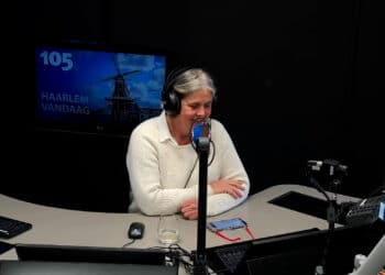 Burgemeester Nienhuis over Koningsdag, tieners die niet naar huis willen, lintjes en de Jom haShoa herdenking