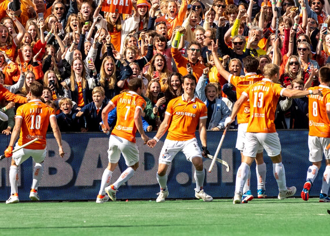 Euforische stemming in Bloemendaal: Heren 1 prolongeert landstitel