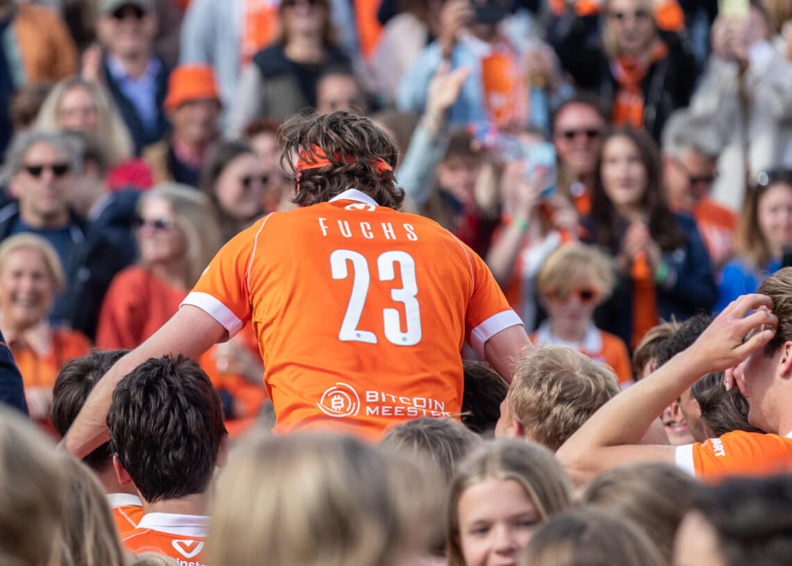 Euforische stemming in Bloemendaal: Heren 1 prolongeert landstitel