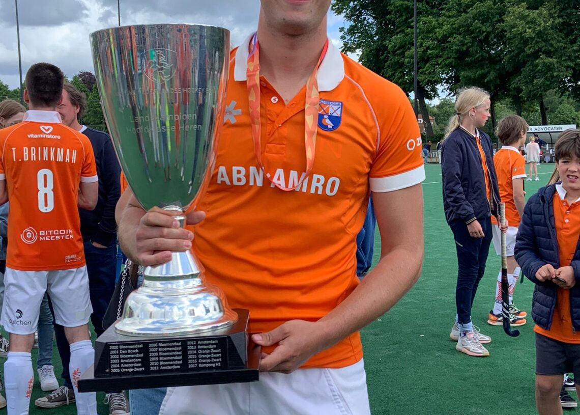 Euforische stemming in Bloemendaal: Heren 1 prolongeert landstitel