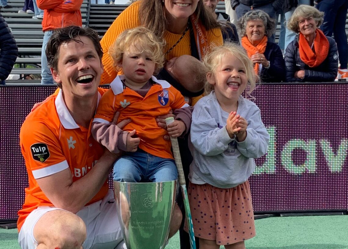 Euforische stemming in Bloemendaal: Heren 1 prolongeert landstitel