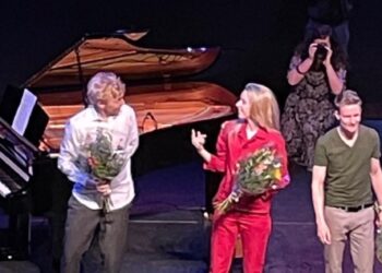 Wiskundeleraar Stedelijk Gymnasium wint publieksprijs Leids Cabaret Festival