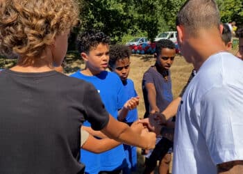 Kinderen strijden voor de hotdog games: “Ik heb niet valsgespeeld”