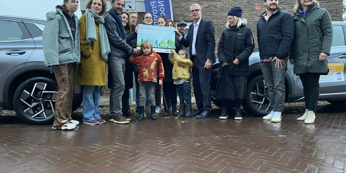 Straat krijgt goedkope deelauto van de provincie: “Ik heb mijn auto te koop gezet”