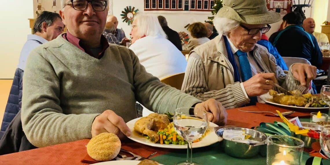 Speciaal kerstdiner voor dak- en thuislozen: “Hier is Kerst voor bedoeld”