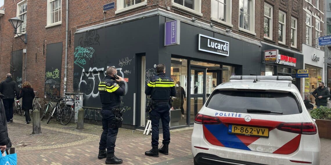 Haarlemmer aangehouden voor overval juwelier Grote Houtstraat
