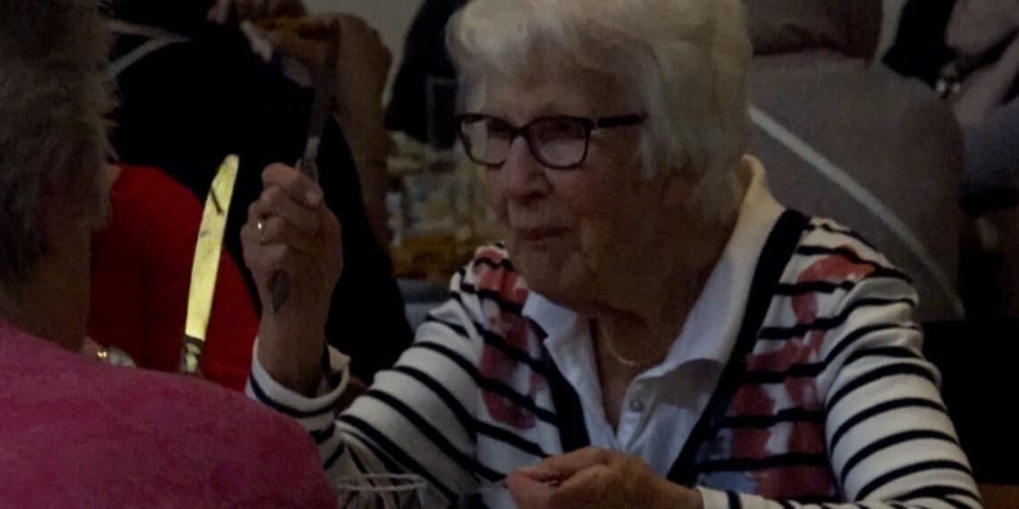 Benefietdiner voor Marokko in de Ontmoetingskerk: “Hartverwarmend dat twee gemeenschappen elkaar ontmoeten”