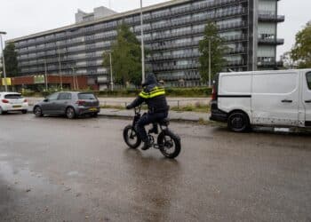 Persoon op fatbike gewond na aanrijding in Schalkwijk
