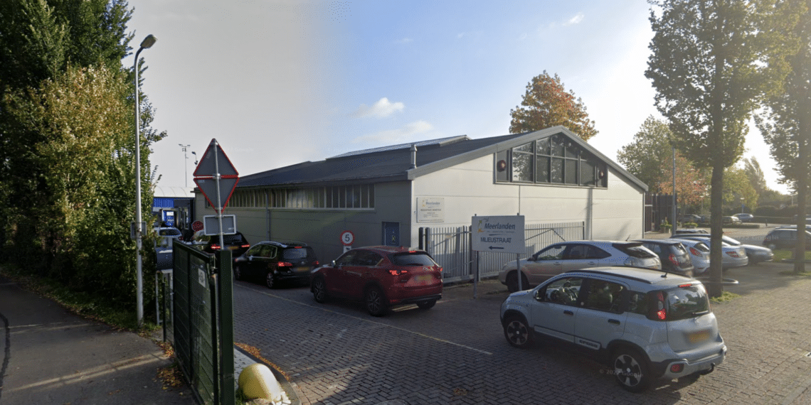 Heemstede plaatst webcam bij milieustraat tegen verkeersdrukte: “Op bepaalde momenten is het heel druk”