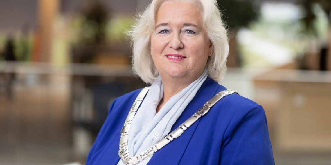 Burgemeester in gesprek met joodse en islamitische gemeenschap: “Laten we van elkaar begrijpen dat het pijn doet”