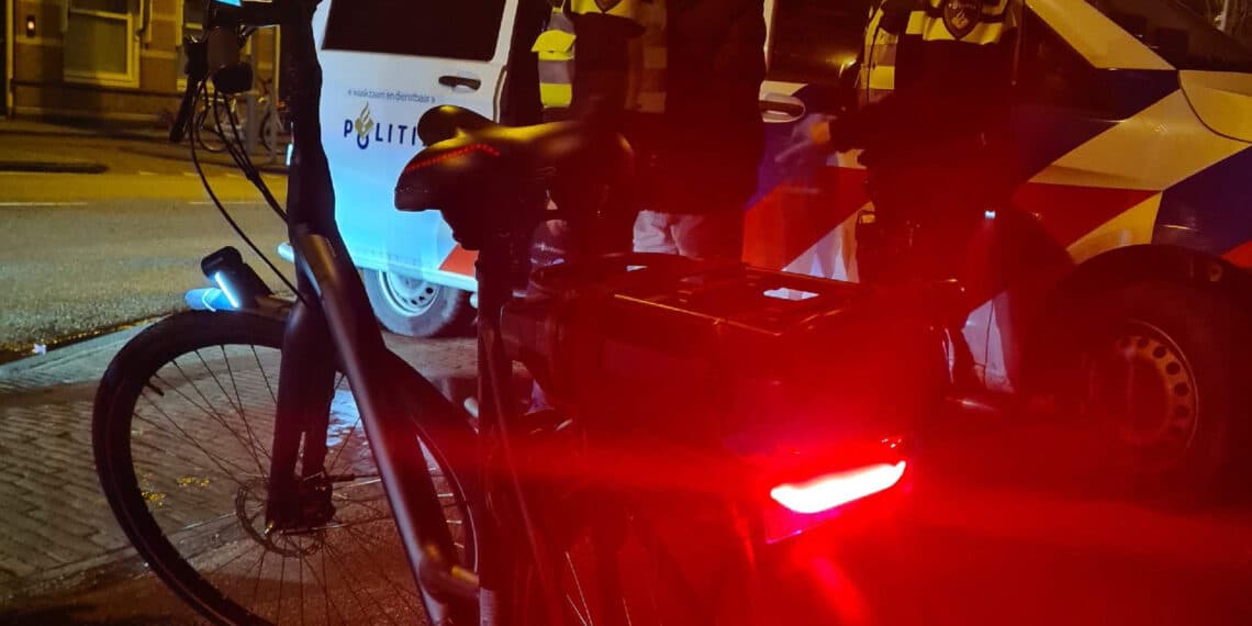 Fietsendief op heterdaad betrapt bij treinstation Zandvoort