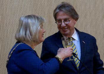 Heemsteedse Jaap Stork is Bloemendaler van het jaar: “55 jaar kerkorganist in Aerdenhout”