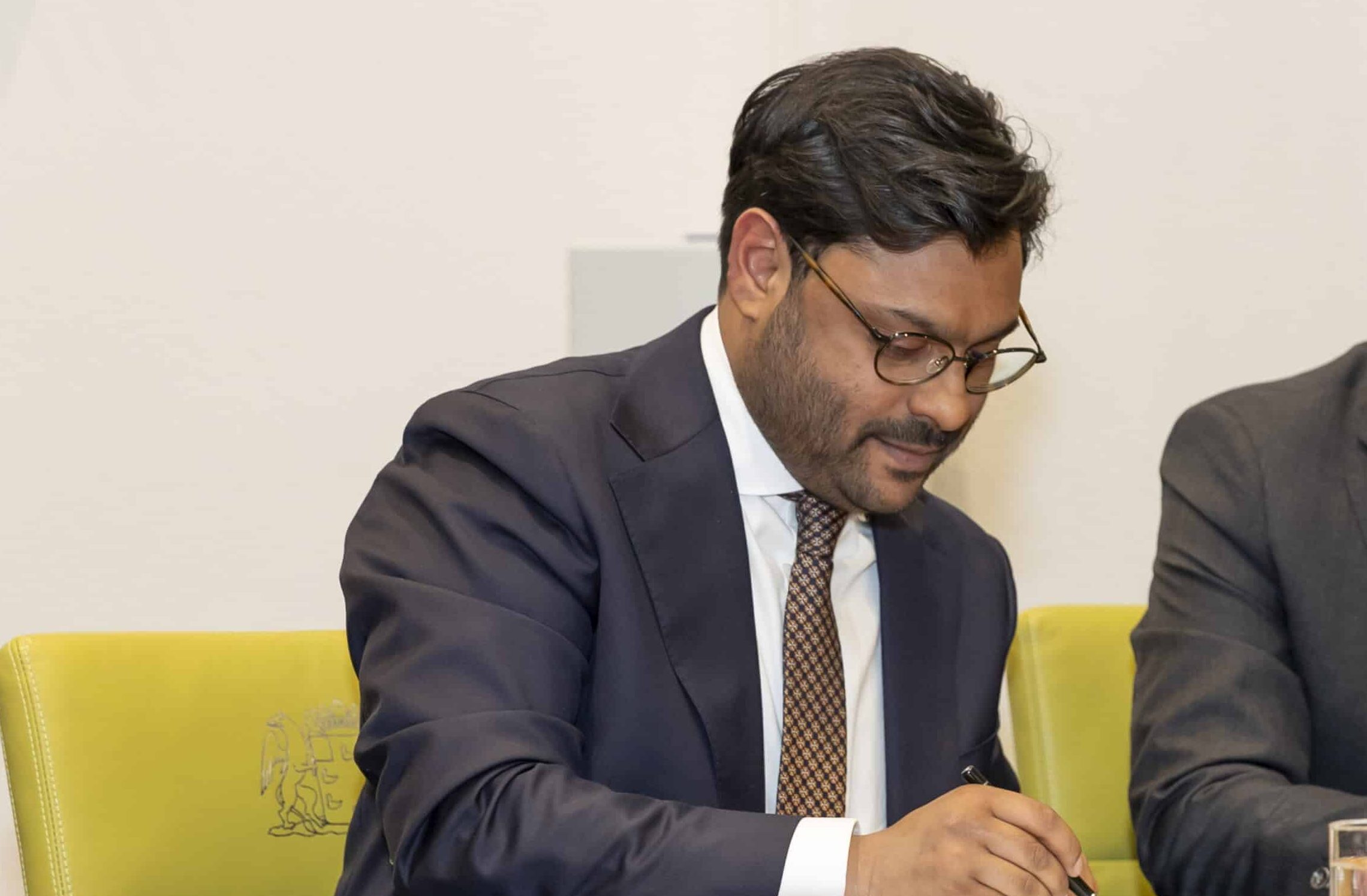 Burgemeester Heemstede haalt nieuws in India door zoektocht naar zijn moeder