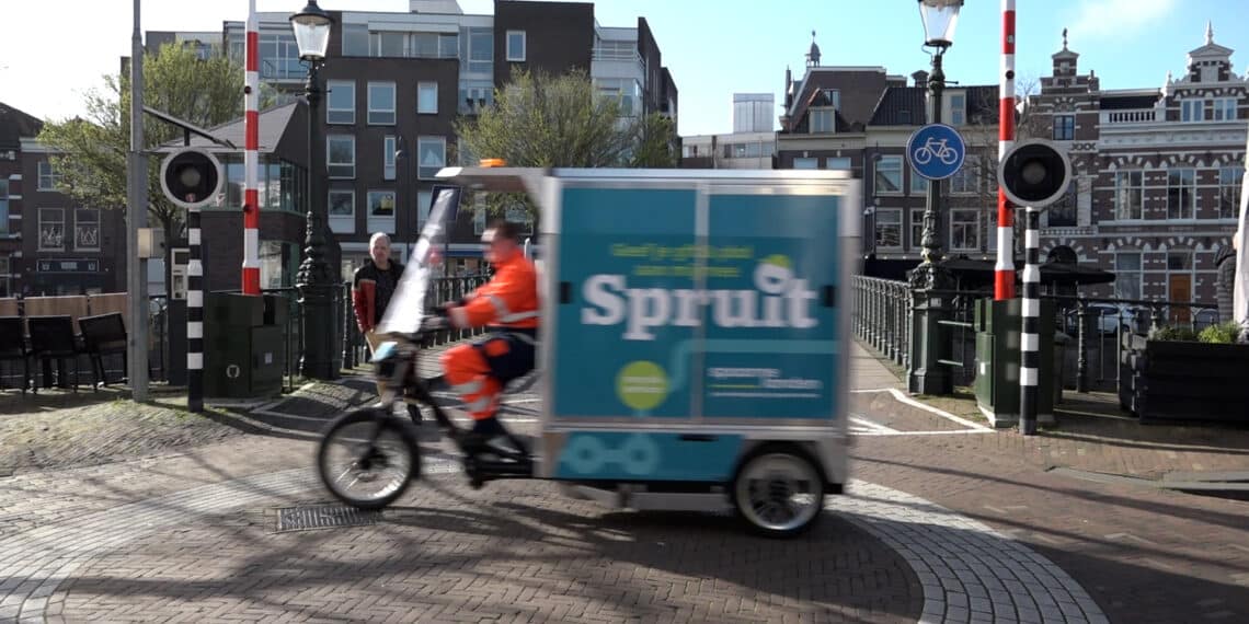 Gebruikers van de nieuwe afvalfiets lyrisch, toch is nog niet iedereen overtuigd