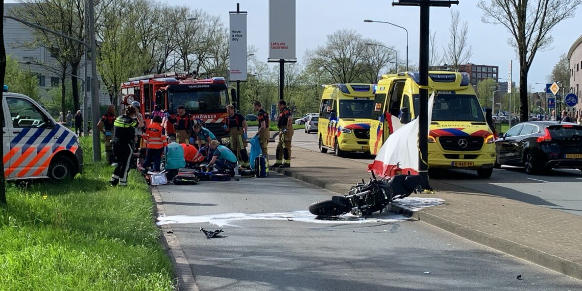 Motorrijder overleden na eenzijdig ongeval Waarderpolder