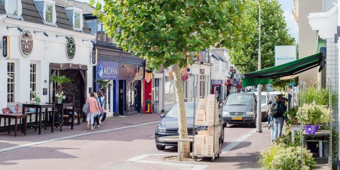 Haltestraat in Zandvoort voortaan iedere zomer een voetgangersgebied