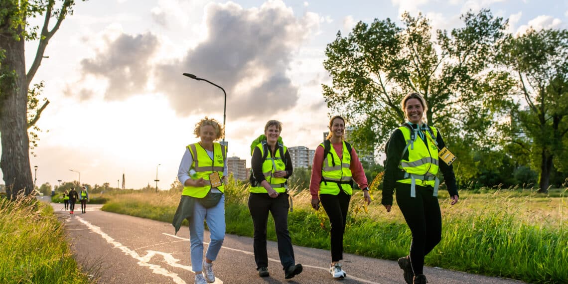 Honderden Haarlemmers halen bijna 337.000 euro op tijdens Nacht van de Vluchteling