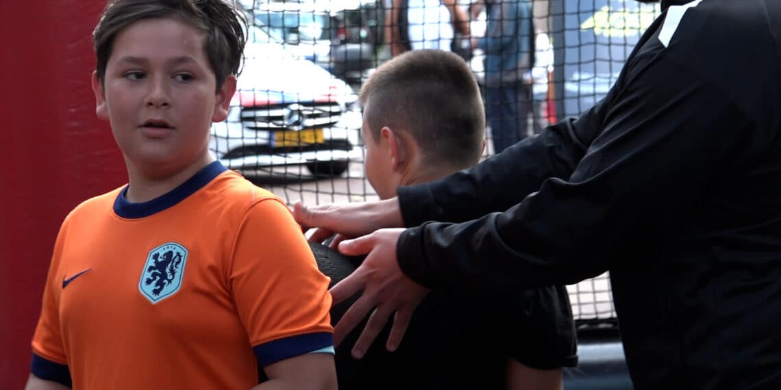 “Jammer voor de jeugd van Schalkwijk goed voor Oranje” Haarlemmer Orkun Kokcü geschorst voor wedstrijd vanavond