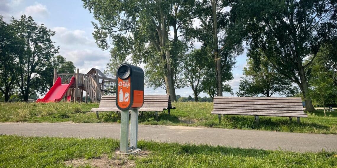 Nieuwe proef met statiegeldbakken gestart in Haarlem