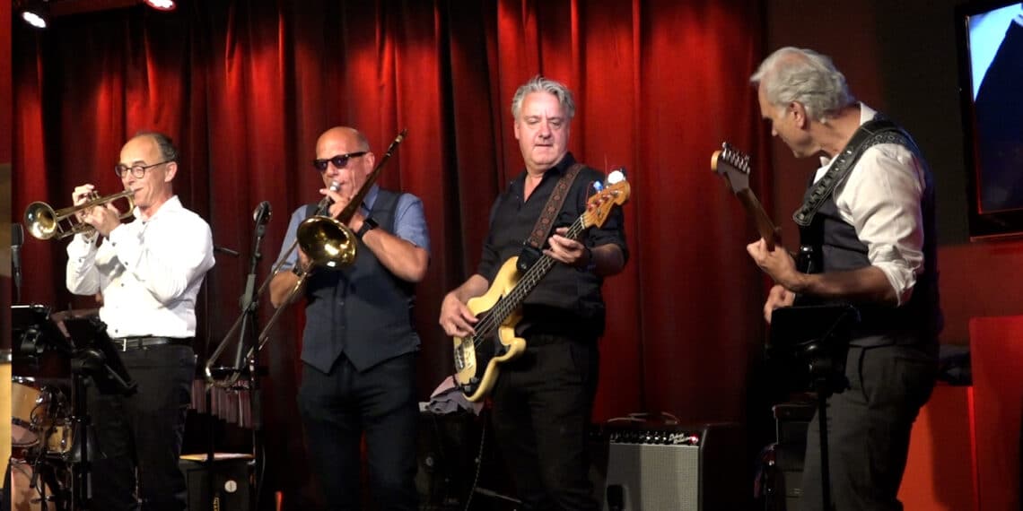 Haarlemse band ‘Brandnewoldtimers’ bestaat veertig jaar: “Ontzettend fijne uitlaatklep”