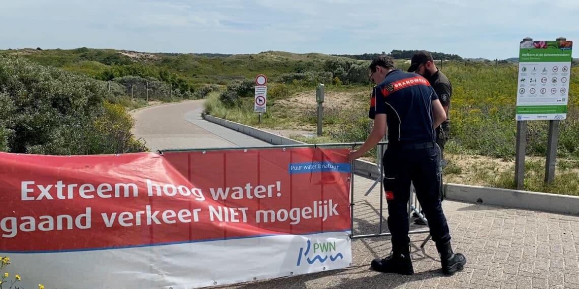 Grote kans op duinbranden: “Combinatie hevige regen en droge perioden is goede brandstof”