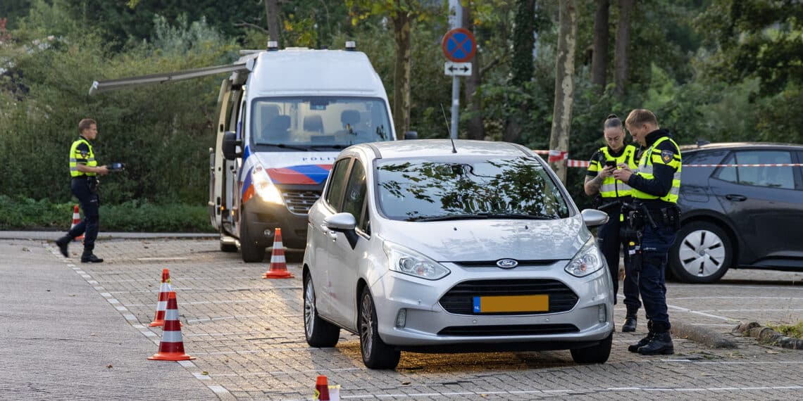 130 voertuigen gecontroleerd op IJsbaanlaan in Haarlem, diverse overtredingen