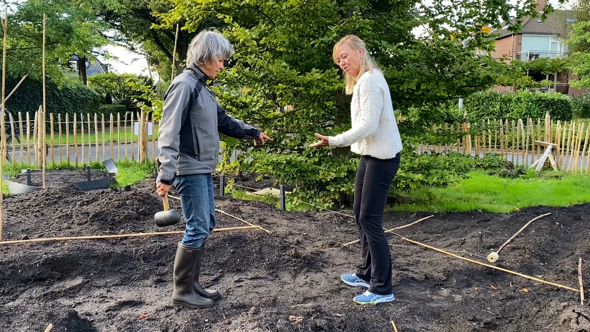 Kruidentuin voor de buurt gestart in Aerdenhout: “Plukken duurt nog even”