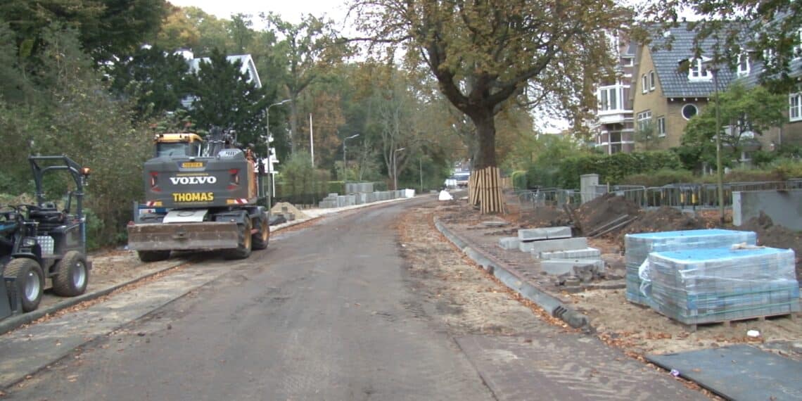 Fietsersbond boos over aanpassingen Bloemendaalseweg: ‘Onveilig voor fietsers’